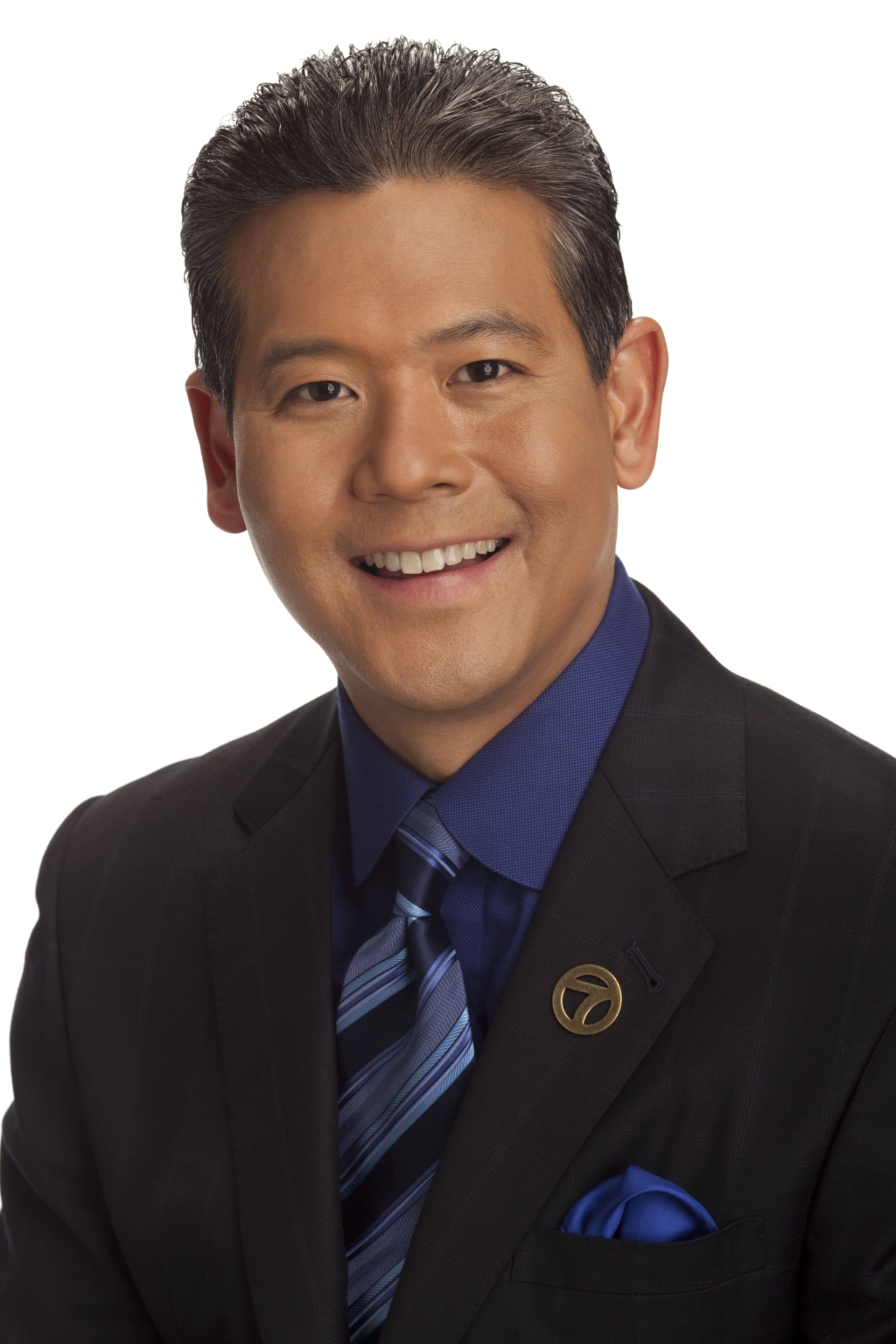 Rob K. Fukuzaki Heads Up Youth Foundation Communications Scholarship